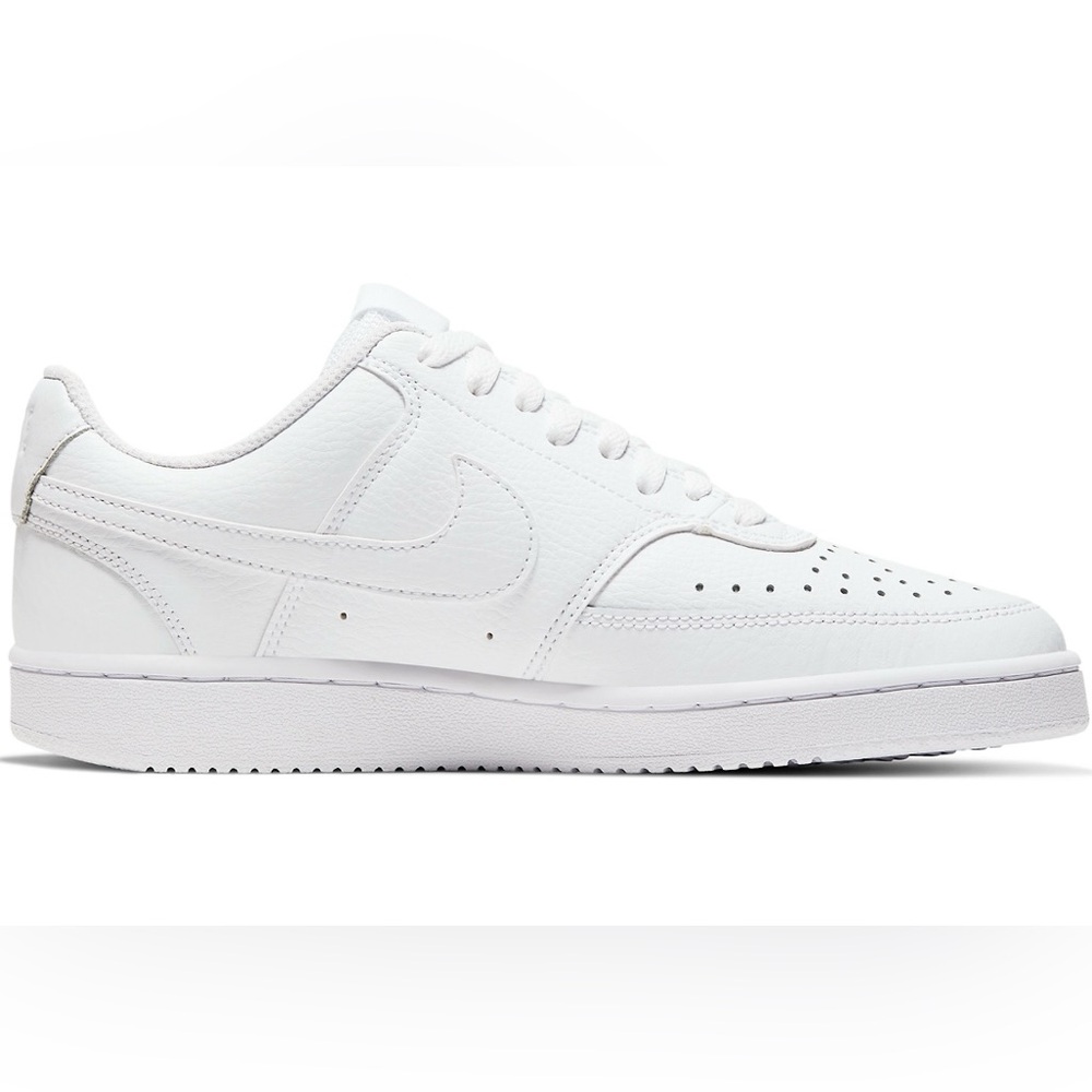 Nike Court Vision Low Women’s Basketball Sneakers, Size 9